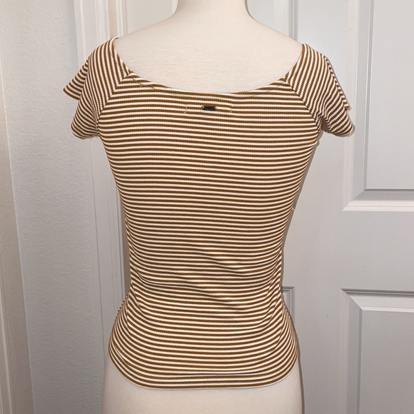 O'NEILL yellow and white striped scoop neck top in women's size Medium - Picture 4 of 9